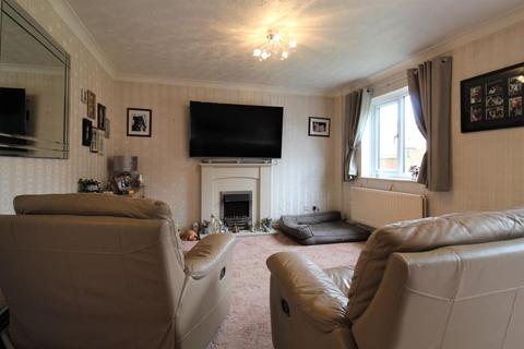 4 Arundel Crescent, Eynesbury, St Neots, PE19 2SL