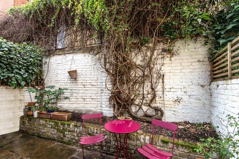 11 Reeds Place, London, NW1 9NA