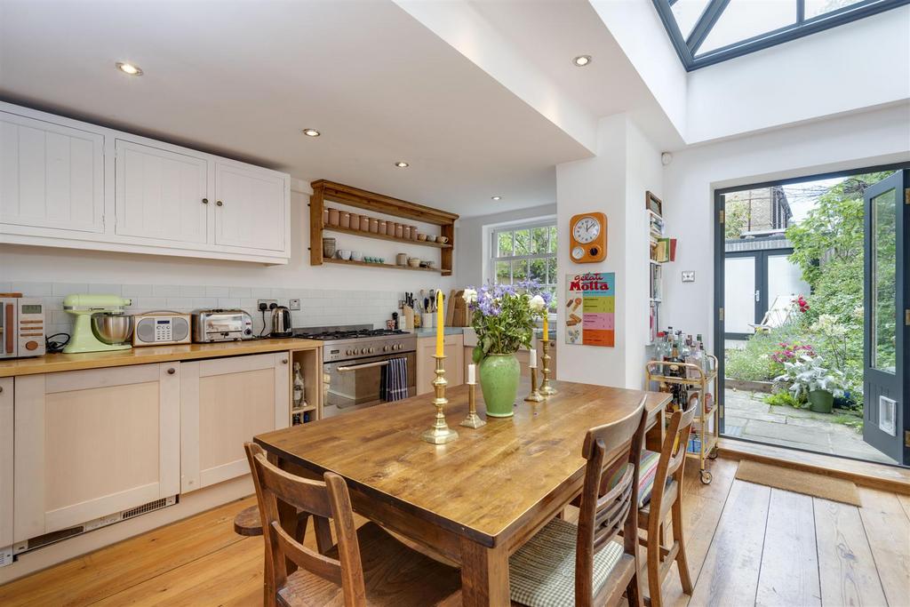 Clarence Way 2 bed house for sale £1,180,000