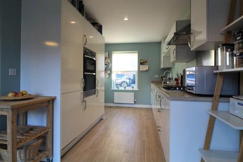 3 Wakes Row, Biggleswade, SG18 0PN