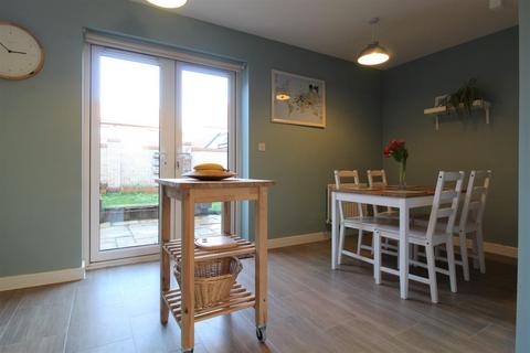 3 Wakes Row, Biggleswade, SG18 0PN