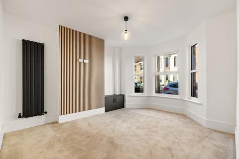50 Linden Crescent, Folkestone, CT19 5SB