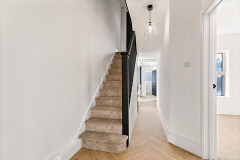 50 Linden Crescent, Folkestone, CT19 5SB
