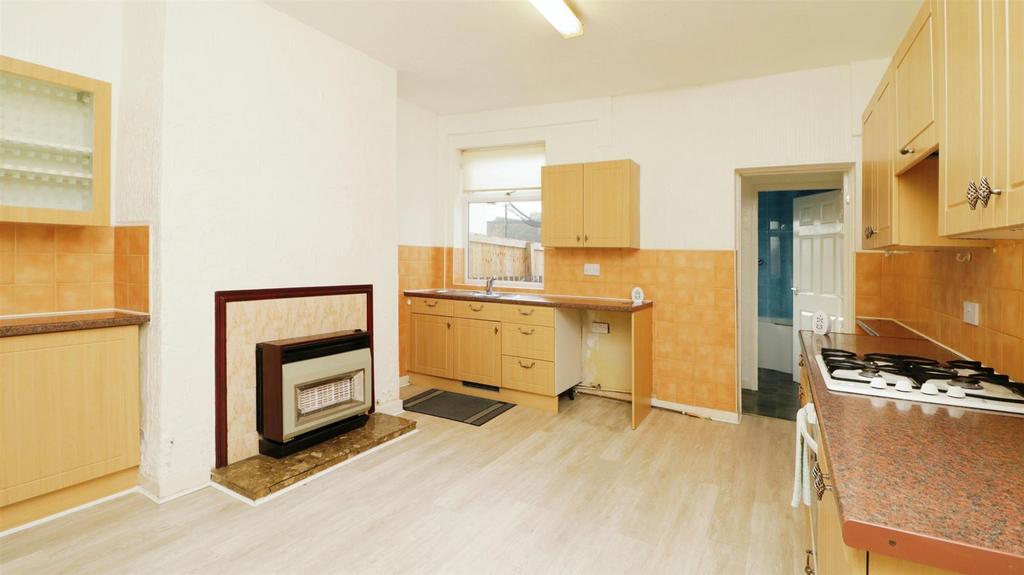 Highgate Lane, Goldthorpe, Rotherham 3 bed terraced house £54,000
