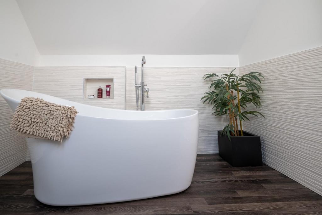 First Floor Bathroom