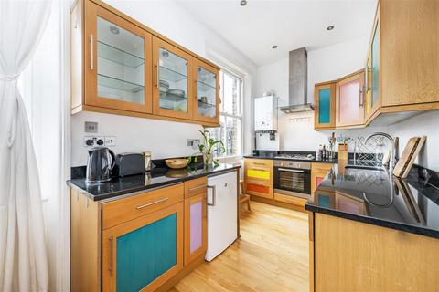 38c Caversham Road, London, NW5 2DS