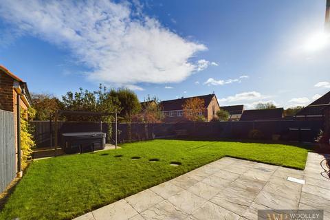 4 bedroom detached house for sale, The Orchard, Leven