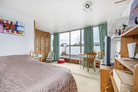 47 Alma Street, London, NW5 3DH