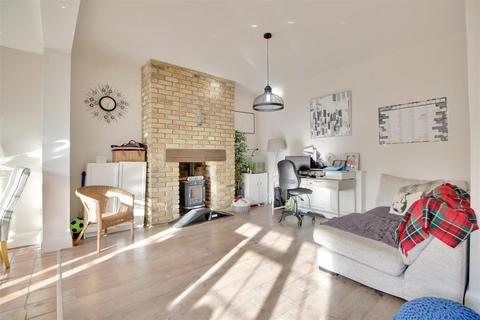 3 bedroom terraced house for sale - Bush Hill Road, London