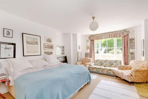 62a Caversham Road, London, NW5 2DS