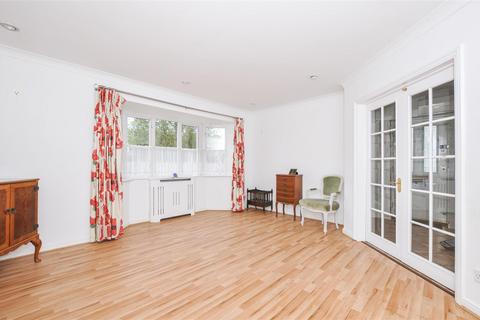 2 Moran Close, Bricket Wood, St Albans, AL2 3YT