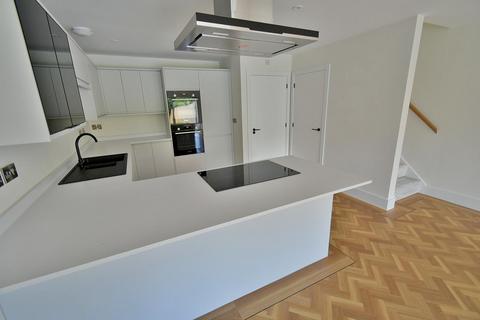 13 Dowlands Road, Bournemouth, BH10 5LG