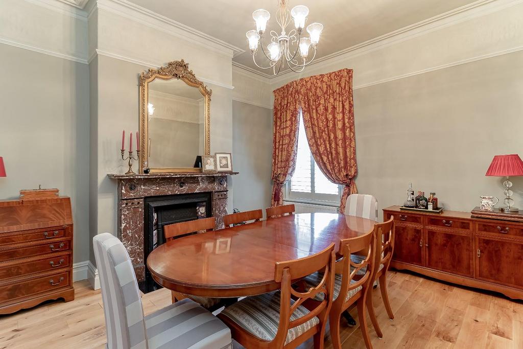 Dining Room.jpg
