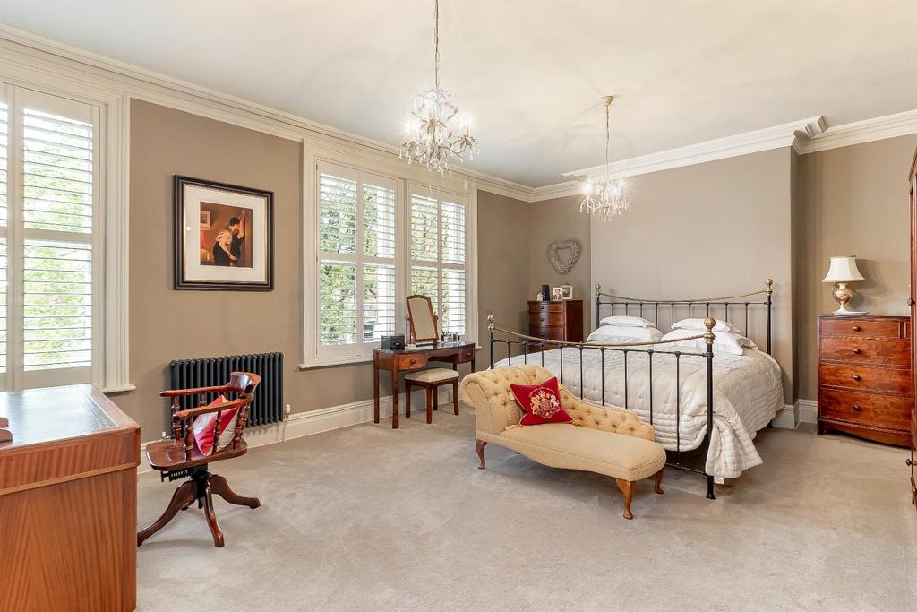 Master Bedroom - A.jpg