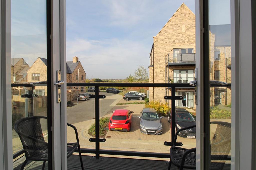 Wyre Crescent, St Neots PE19 1 bed apartment for sale £225,000