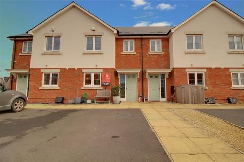 17 Neven Place, Gloucester, GL1 5NF