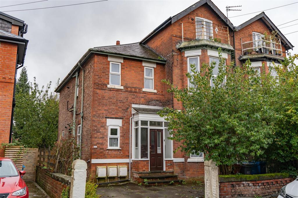 Oak Avenue, Chorlton 6 bed semidetached house for sale £695,000