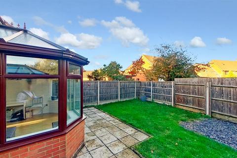 10 Birchen Lee, Emerson Valley, Milton Keynes, MK4 2JX