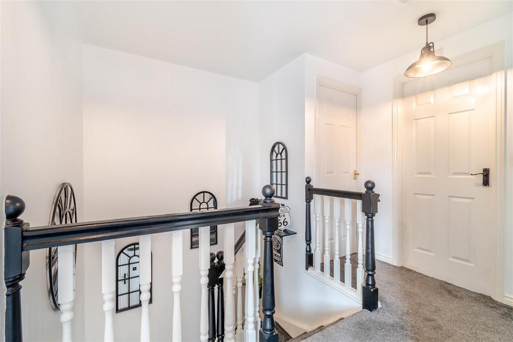 8576276-interior01.jpg