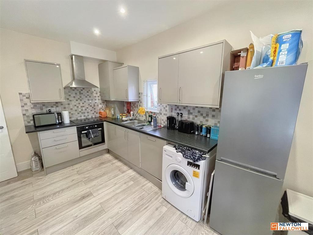 Canterbury Road, Birmingham 2 bed apartment £850 pcm (£196 pw)
