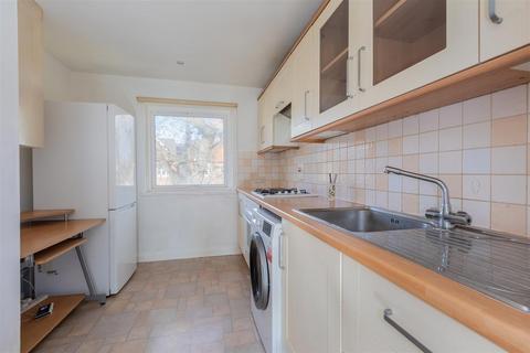 17 Bailey Close, Maidenhead, SL6 7YN