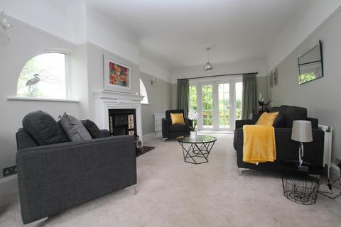 5 bedroom detached house for sale, Hamboro Gardens, Leigh-On-Sea