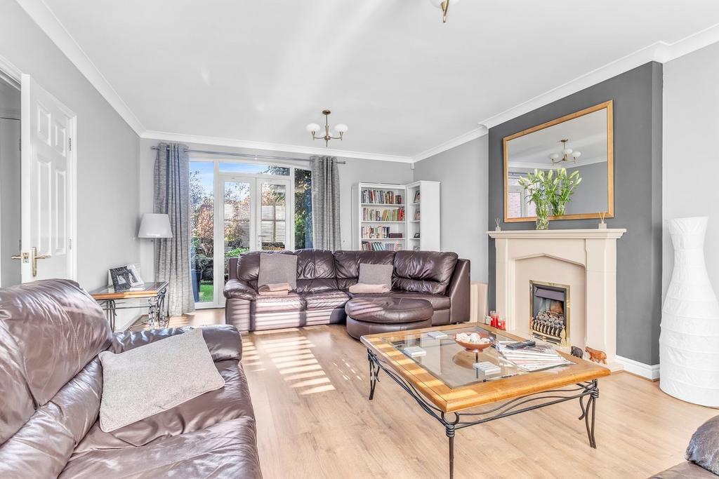 Two Trees Close, Hopwas, Tamworth, B78 4 bed house for sale £529,950