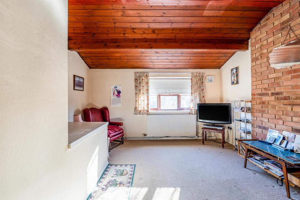 Joseph Way, StratfordUponAvon 2 bed terraced house for sale £200,000