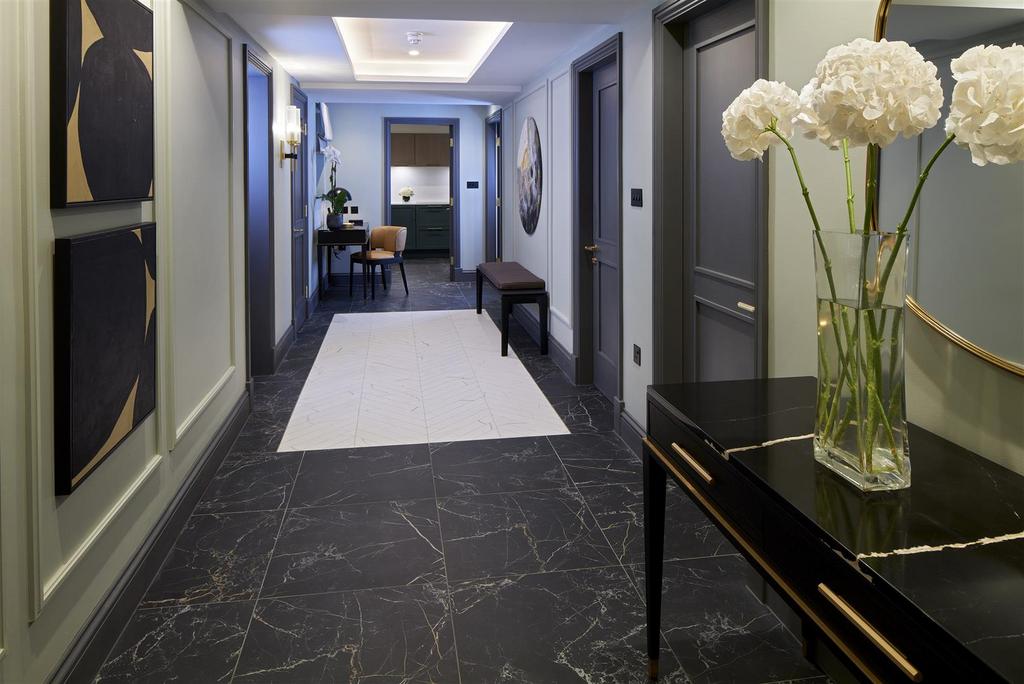 CHPG-Apartment4-Hallway.jpg