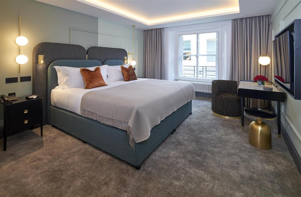 CHPG-Apartment4-Bedroom2.jpg