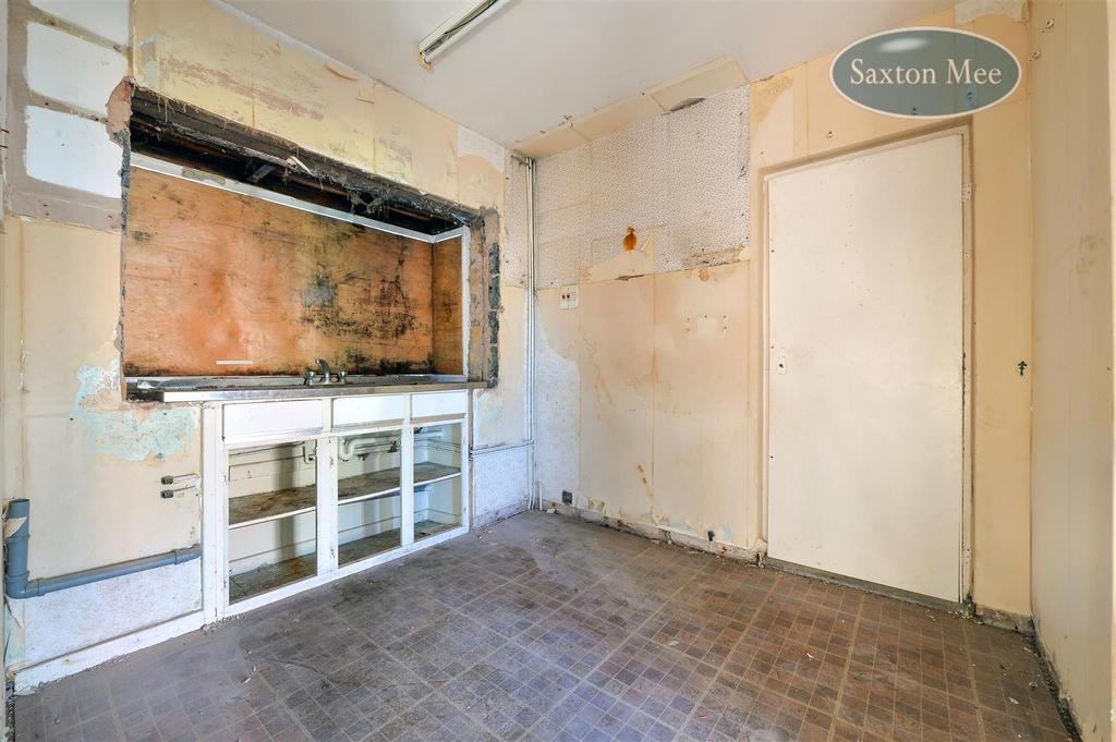 Kitchen 1.jpg