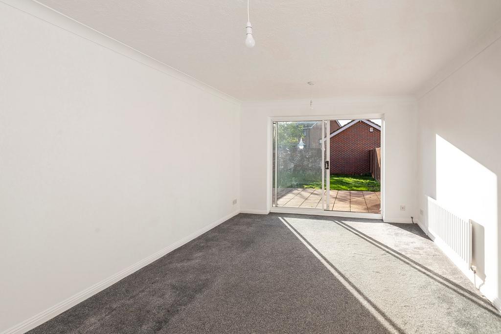 Mannock Road, Dartford, DA1 2 bed semidetached house for sale £350,000