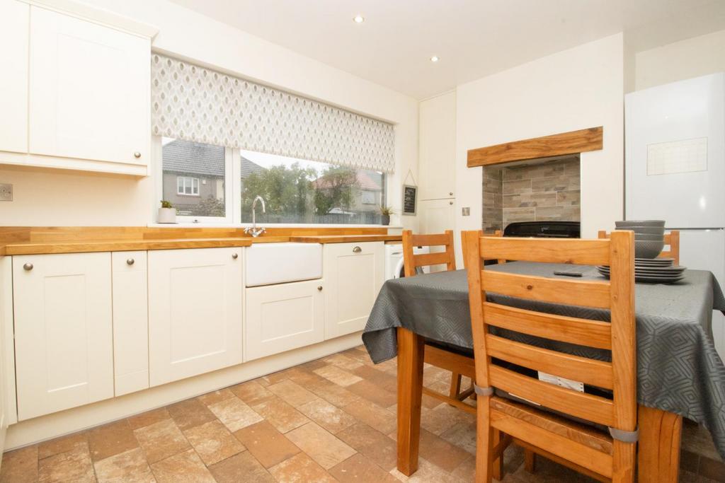 Exeter Road, Wallsend 2 bed semidetached house to rent £950 pcm (£