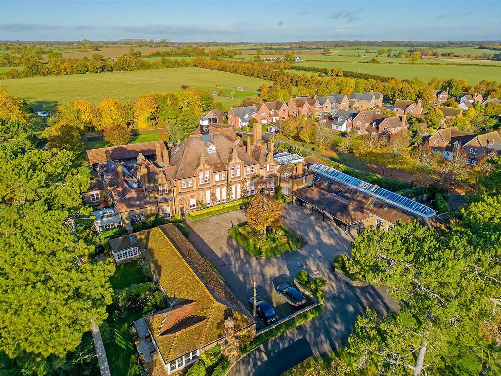 Elmbridge Hall, Fyfield, Ongar 2 bed apartment for sale £650,000