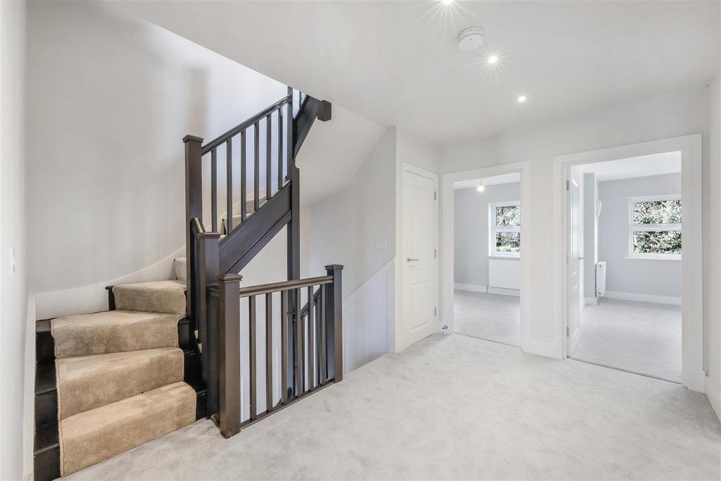 BRUNSWICK CLOSE, 5 (16 FROM 40)-33.jpg