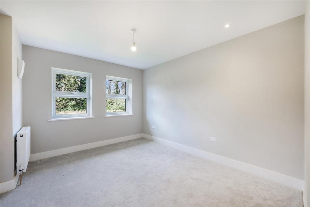 BRUNSWICK CLOSE, 5 (16 FROM 40)-15.jpg