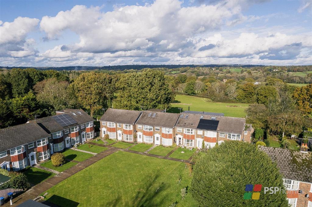 The Welkin, Lindfield 3 bed terraced house for sale £450,000