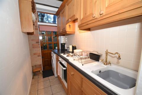 3 bedroom terraced house for sale - St. Marks Place, Low Moor, Bradford