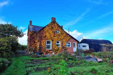 3 bedroom property with land for sale, Llanboidy, Whitland