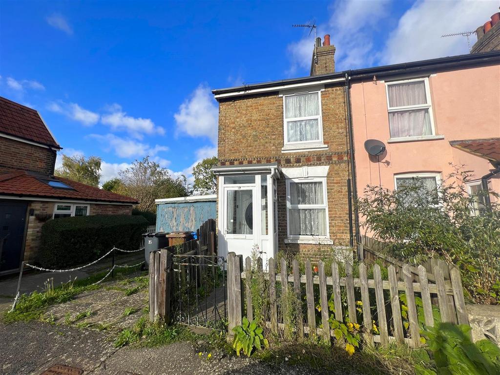 The Grove, Henley Road, Ipswich 2 bed end of terrace house for sale £