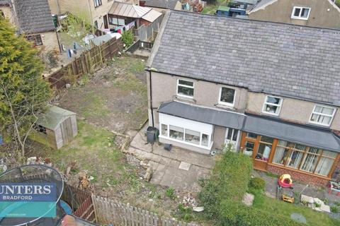 62 Beldon Lane, Bradford, BD7 4LF