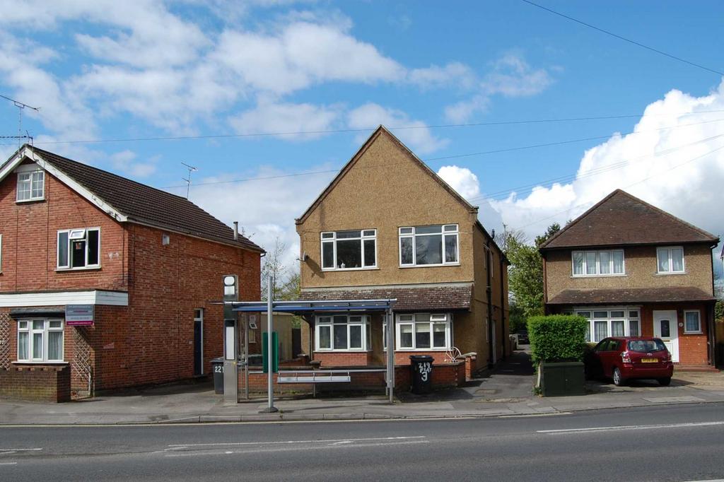 ADDLESTONE 1 bed apartment to rent £1,195 pcm (£276 pw)