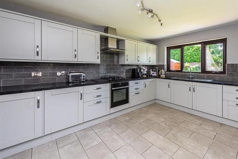 4 bedroom detached house for sale, South View Close, Codsall, Wolverhampton