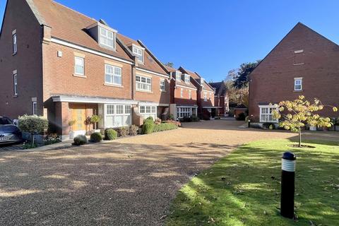 4 bedroom semi-detached house for sale, Wellwood Close, 29 Forest Road, Branksome Park, Poole, BH13