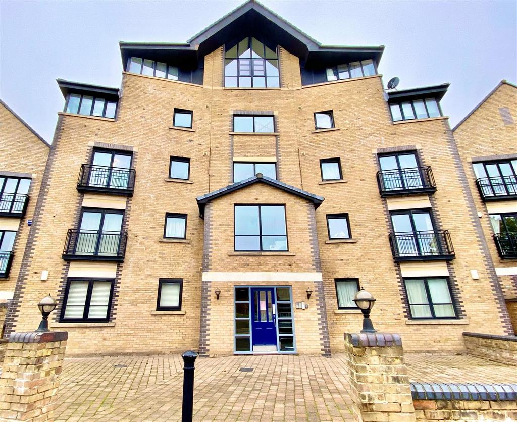 South Ferry Quay, Liverpool 2 bed apartment for sale £185,000