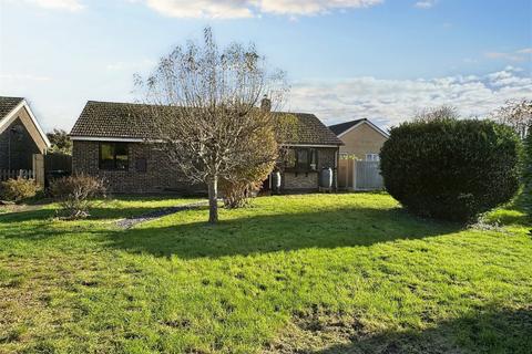 3 bedroom detached bungalow for sale - Corner Close, Prickwillow, Ely