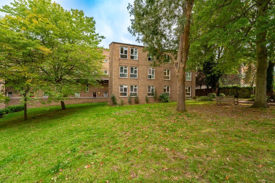 Cheriton Close, W5 1 bed flat to rent £1,500 pcm (£346 pw)
