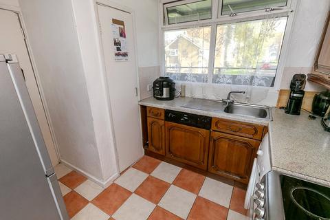 32 Gorse Road, Croydon, CR0 8LA