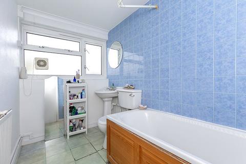 32 Gorse Road, Croydon, CR0 8LA