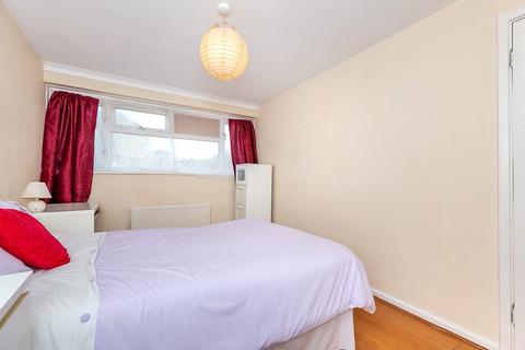 32 Gorse Road, Croydon, CR0 8LA